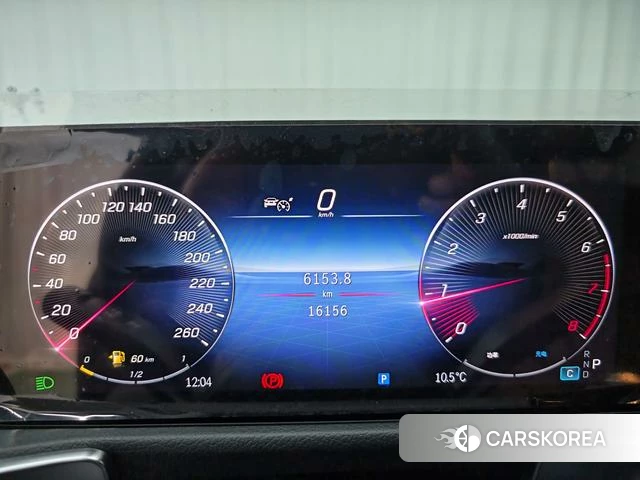 Mercedes-Benz GLB 2025 Черный из Китая, фото 2