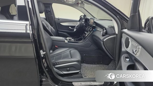 Mercedes-Benz GLC-Class X253 2018 Черный из Кореи, фото 2