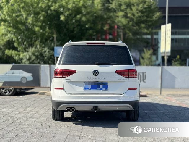 Volkswagen Touran L 2021 Белый из Китая, фото 2