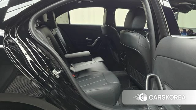 Mercedes-Benz A-Class W177 2024 Черный из Кореи, фото 2