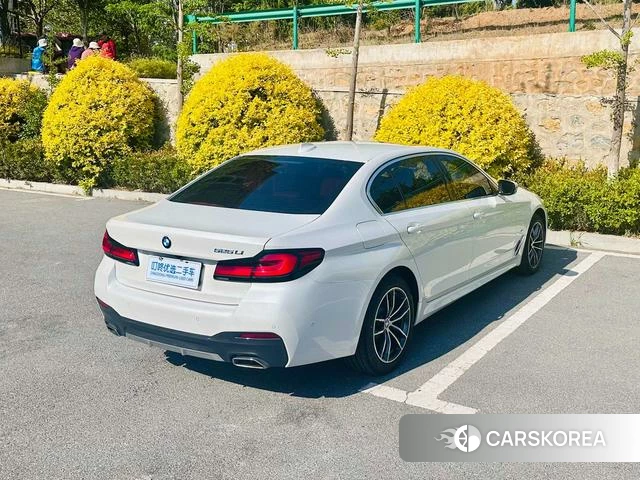 BMW 5 series 2022 Белый из Китая, фото 2
