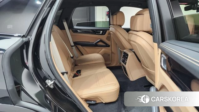 Porsche Cayenne (PO536) 2022 Черный из Кореи, фото 2