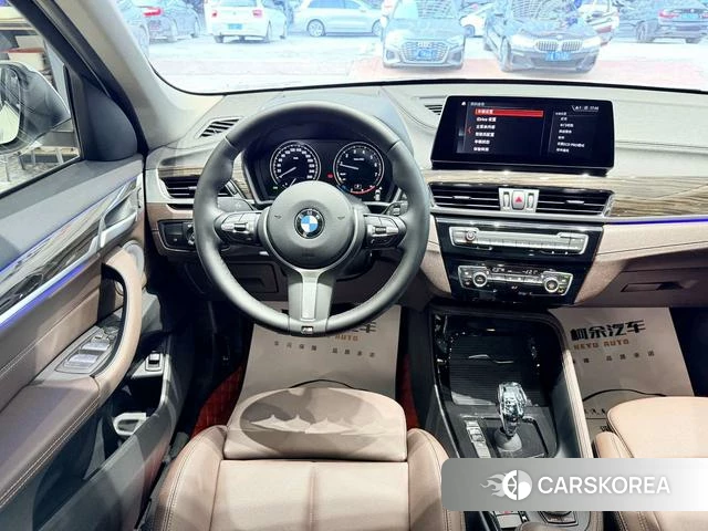 BMW X1 2022 Белый из Китая, фото 2