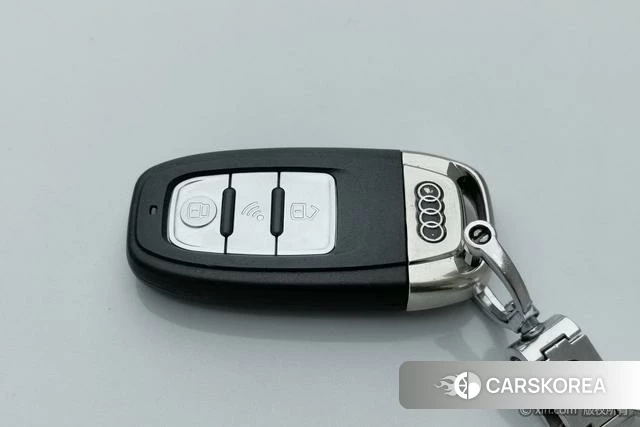 Audi A3 2020 Белый из Китая, фото 2