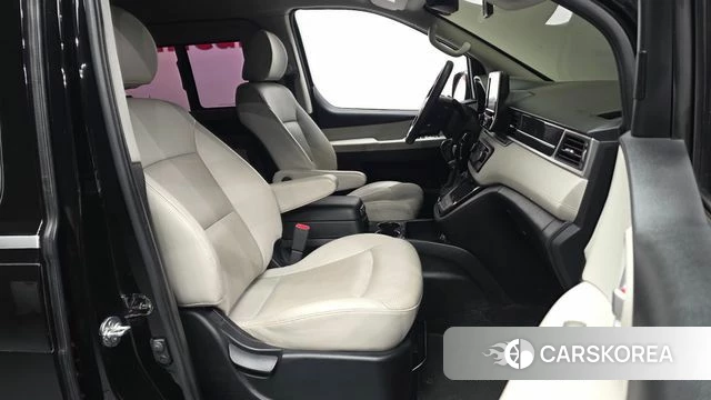 Hyundai The New Grand Starex 2019 Черный из Кореи, фото 2