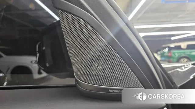 BMW 5 Series (G30) 2020 Серый из Кореи, фото 2