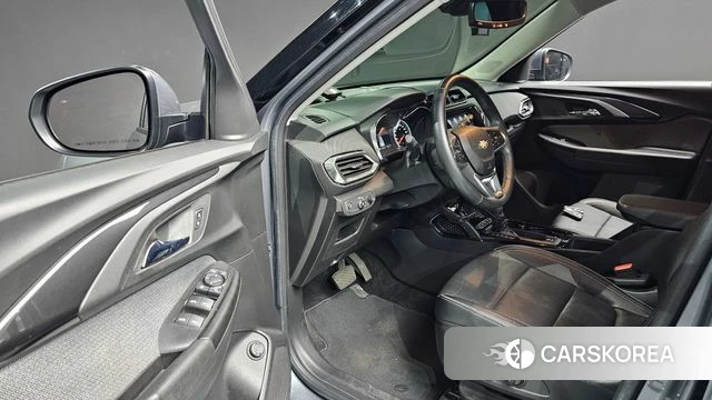 Chevrolet (GM Daewoo) Trailblazer 2021 Серый из Кореи, фото 2