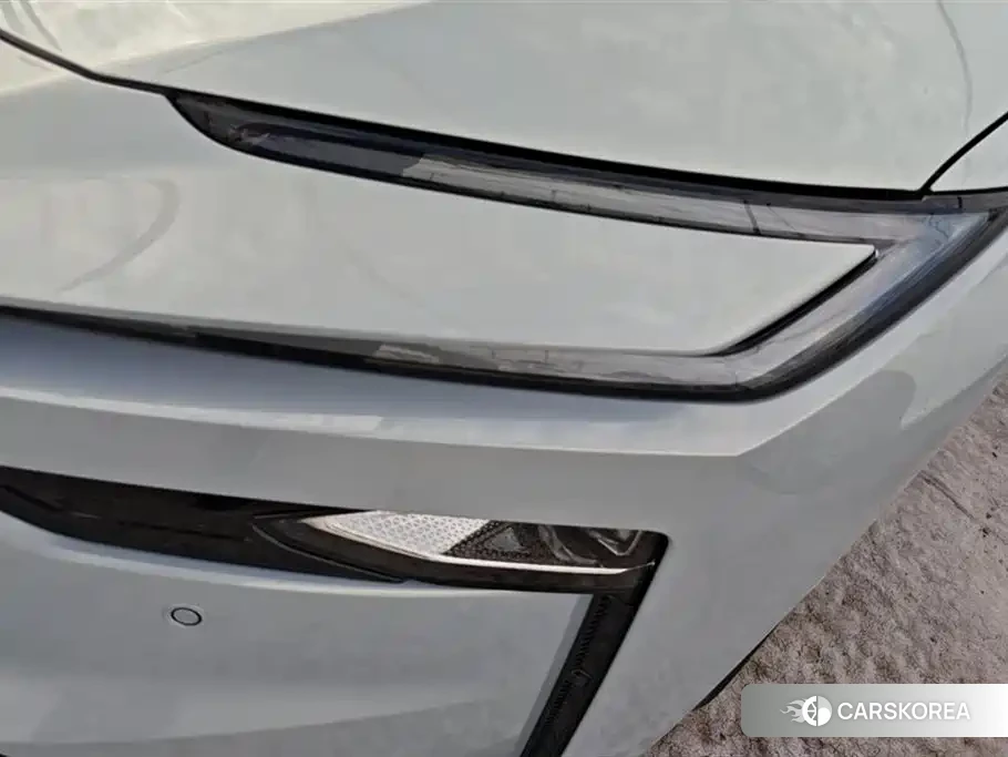 Toyota Platinum Wisdom 7 2026 Silver/gray из Китая, фото 2
