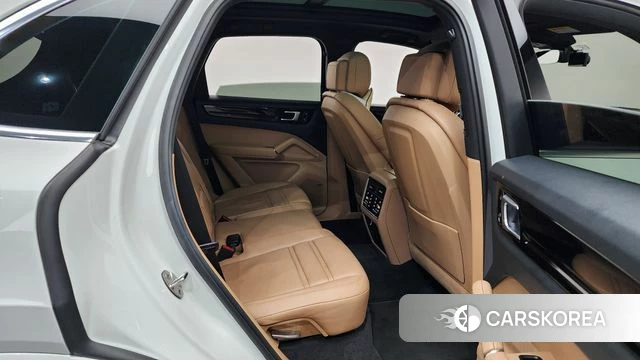 Porsche Cayenne (PO536) id 4430102 из Кореи 2