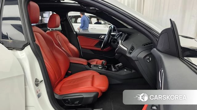 BMW 2 Series Gran Coupe (F44) 2021 Белый из Кореи, фото 2