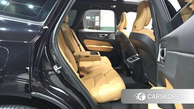 Volvo XC60 second Generation 2020 Черный из Кореи, фото 2
