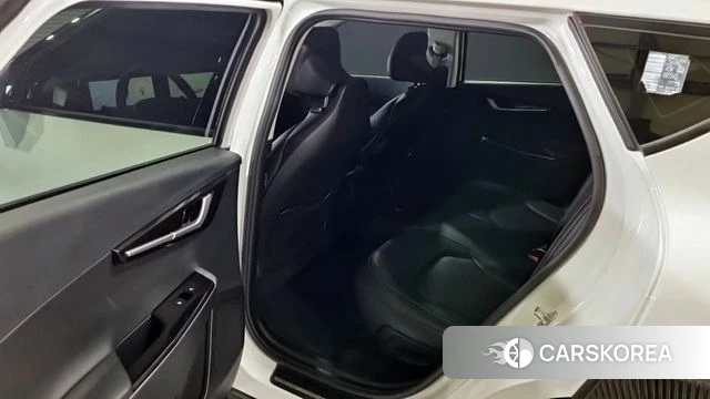 Kia EV6 2023 Жемчужный цвет из Кореи, фото 2