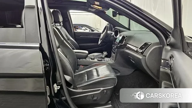 Jeep Grand Cherokee 2019 Черный из Кореи, фото 2