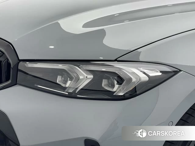 BMW 3 series 2025 Темно-серый из Китая, фото 2