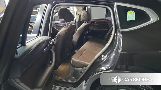 BMW X4 (G02) 2024 Черный из Кореи, фото 2