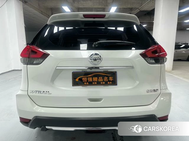 Nissan Qijun 2021 Белый из Китая, фото 2