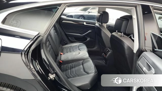 Volkswagen Arteon 2022 Черный из Кореи, фото 2