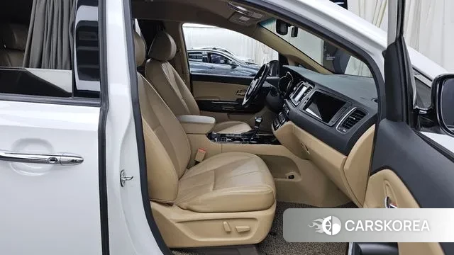 Kia The New Carnival 2019 Белый из Кореи, фото 2