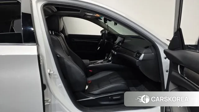 Honda Accord 10th Generation 2021 Белый из Кореи, фото 2