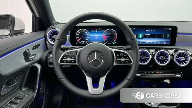 Mercedes-Benz A-Class W177 2025 Белый из Кореи, фото 2