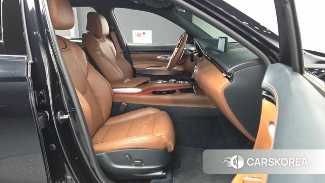 Genesis GV70 2022 Черный из Кореи, фото 2