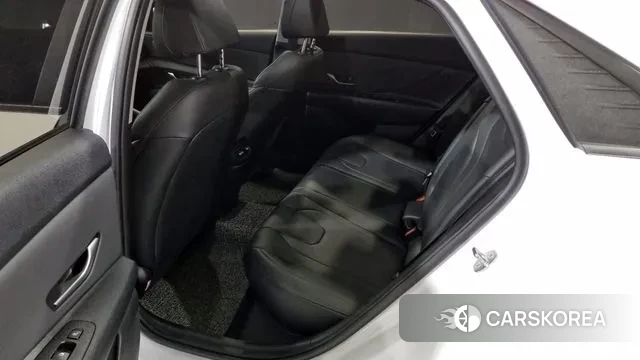 Hyundai Avante (CN7) 2023 Белый из Кореи, фото 2