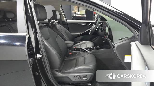 Kia Di All New Niro EV 2023 Черный из Кореи, фото 2