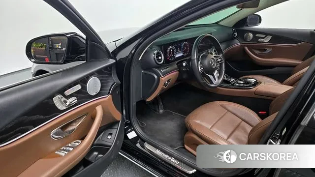 Mercedes-Benz E-Class W213 2019 Черный из Кореи, фото 2