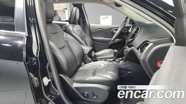 Jeep Cherokee (KL) 2018 Черный из Кореи, фото 2