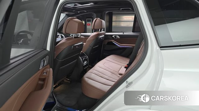BMW X5 (G05) 2025 Белый из Кореи, фото 2