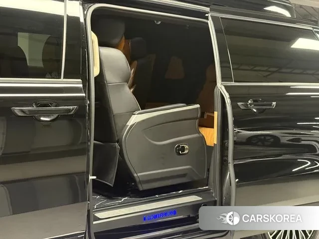 Kia Carnival 4th generation 2022 Черный из Кореи, фото 2