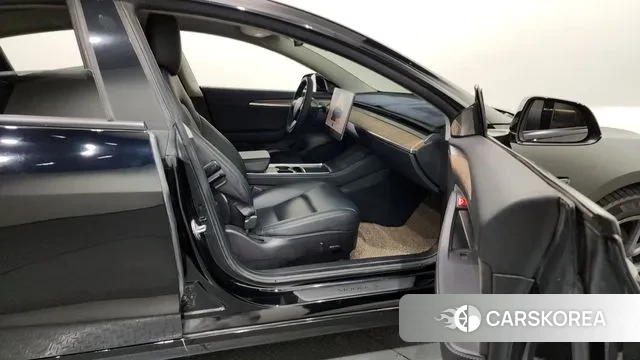 Tesla Model 3 2022 Черный из Кореи, фото 2