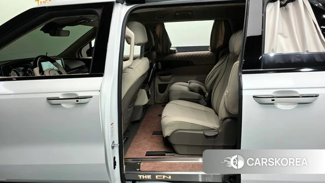 Kia Carnival 4th generation 2023 Белый из Кореи, фото 2