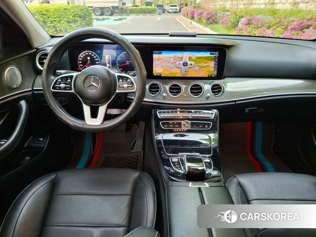 Mercedes-Benz E-Class W213 2019 Черный из Кореи, фото 2