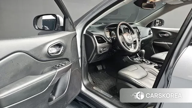 Jeep Cherokee (KL) 2021 Серый из Кореи, фото 2