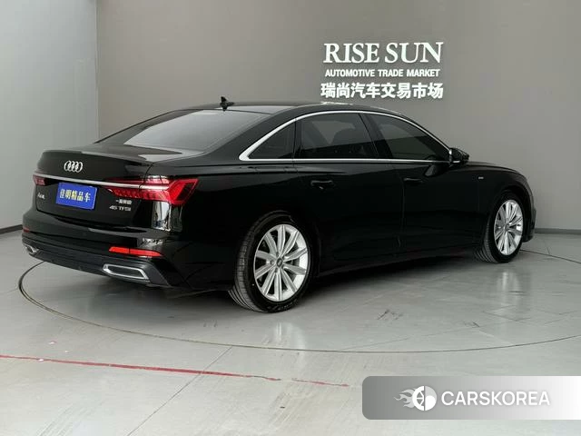 Audi A6L 2021 Черный из Китая, фото 2