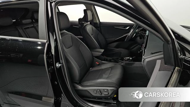 Kia Di All New Niro EV 2023 Черный из Кореи, фото 2