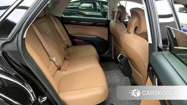 Hyundai Grandeur Hybrid (GN7) 2023 Черный из Кореи, фото 2