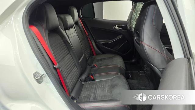 Mercedes-Benz GLA-Class X156 2018 Белый из Кореи, фото 2