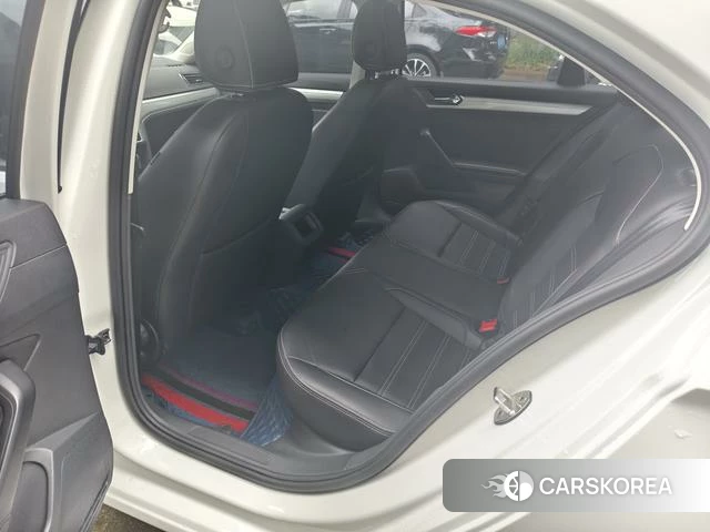 Volkswagen Lingdu 2022 Белый из Китая, фото 2
