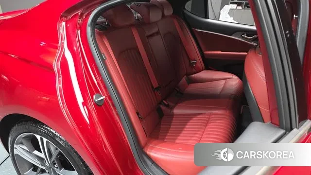 Genesis The New G70 2024 Красный из Кореи, фото 2