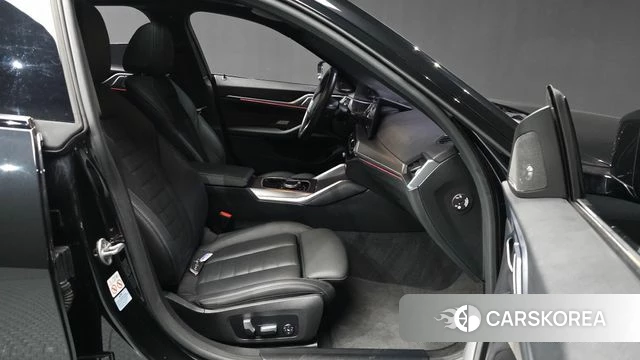BMW i4 2023 Черный из Кореи, фото 2