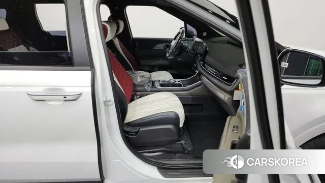 Kia The New Carnival 4th Generation 2025 Белый из Кореи, фото 2