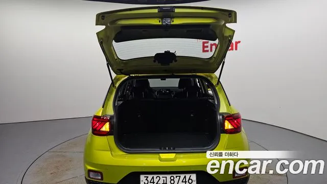 Hyundai Venue 2020 Светло-зеленый из Кореи, фото 2