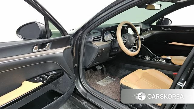 Kia K5 3rd generation 2021 Серый из Кореи, фото 2