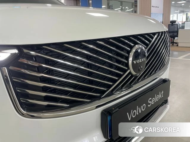 Volvo XC90 second Generation 2025 Белый из Кореи, фото 2