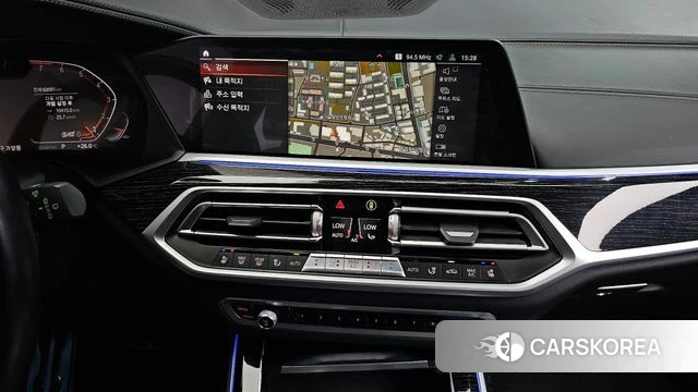 BMW X7 (G07) 2021 Белый из Кореи, фото 2