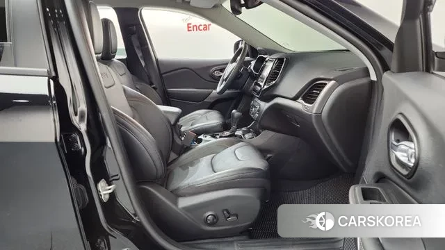 Jeep Cherokee (KL) 2022 Черный из Кореи, фото 2