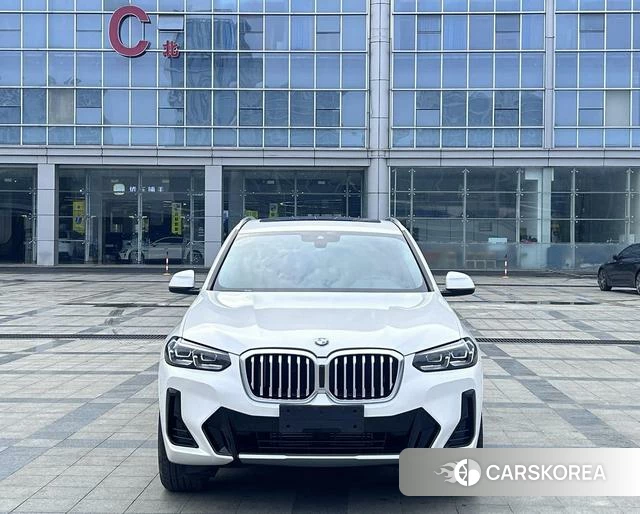 BMW X3 2024 Белый из Китая, фото 2