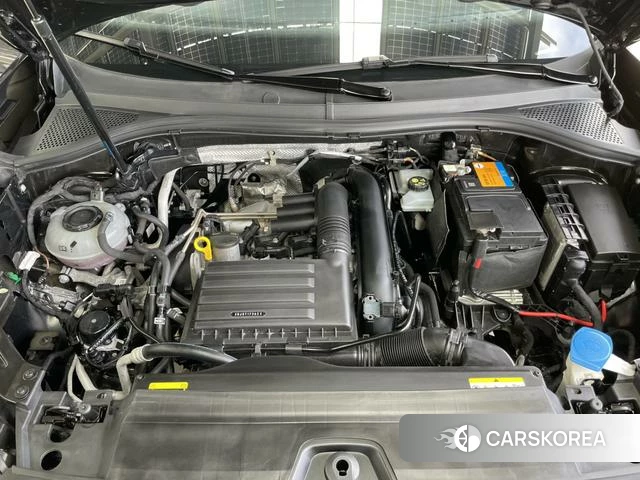 Volkswagen Tanyue 2021 Темно-серый из Китая, фото 2